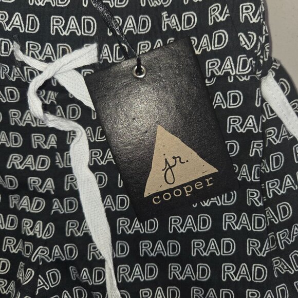 Jr. Cooper Kids Size 3 "Rad" Print Black & White Shorts 4156 - Picture 4 of 6